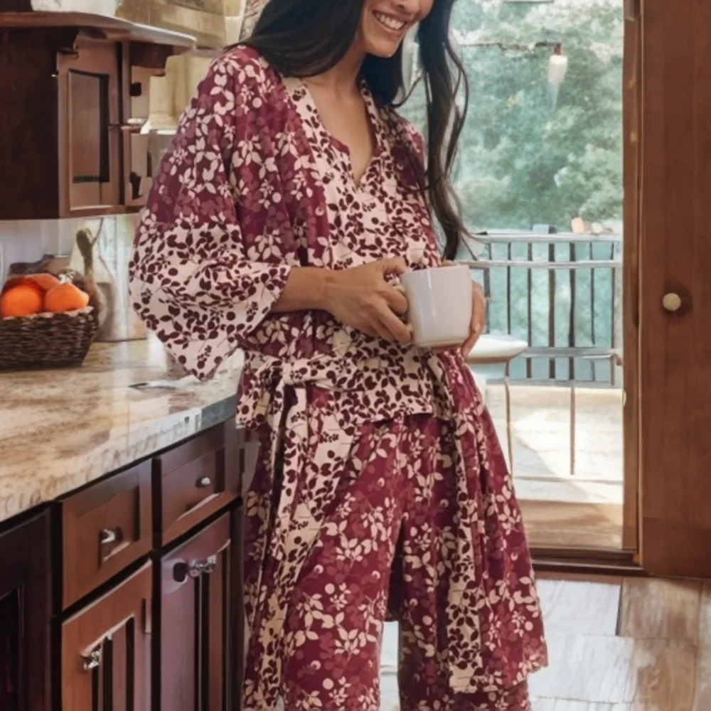 PACT Staycation Floral 3-Piece Lounge Set  In Organic Cotton Size Medium - Picture 2 of 10